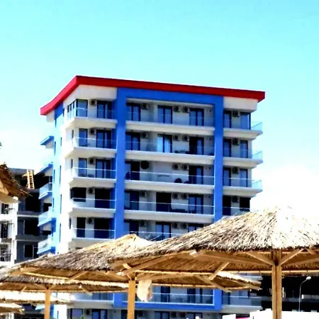Crazy View Summerland Mamaia